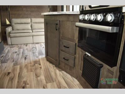 2022 Venture RV Sonic - Photo 13