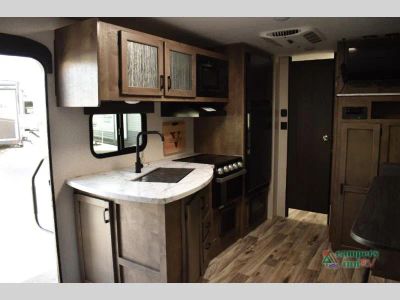 2022 Venture RV Sonic - Photo 7