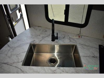 2022 Venture RV Sonic - Photo 9