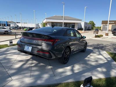 2026 Hyundai Elantra - Photo 5