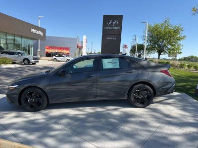 2026 Hyundai Elantra - Photo 2