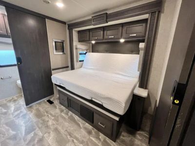 2023 Thor Motor Coach CHALLLENGER - Photo 27