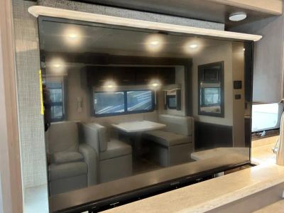 2023 Thor Motor Coach CHALLLENGER - Photo 15