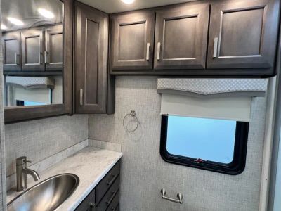 2023 Thor Motor Coach CHALLLENGER - Photo 38