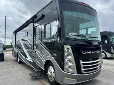 2023 Thor Motor Coach CHALLLENGER - Photo 1