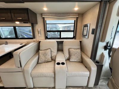 2023 Thor Motor Coach CHALLLENGER - Photo 19
