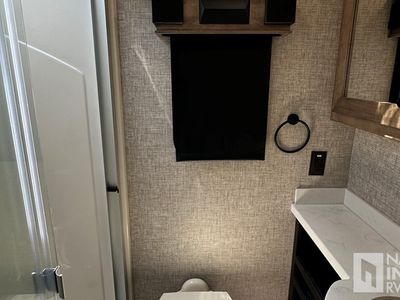 2026 Tiffin Motorhomes Allegro Breeze - Photo 7