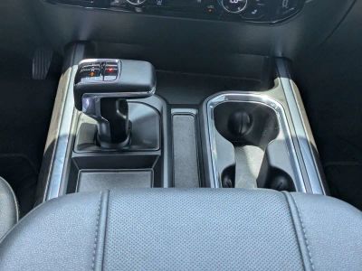 2024 Chevrolet Silverado 1500 — photo 17 view