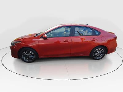 2023 Kia Forte - Photo 4