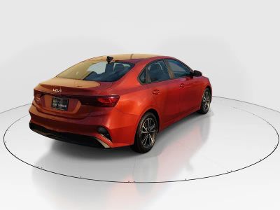 2023 Kia Forte - Photo 7