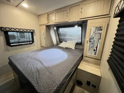 2021 Coachmen FREEDOM EXPRESS — photo 12 view