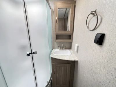 2021 Coachmen FREEDOM EXPRESS — photo 14 view