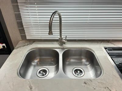 2021 Coachmen FREEDOM EXPRESS — engine compartment view