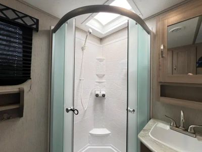 2021 Coachmen FREEDOM EXPRESS — photo 16 view