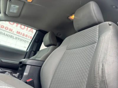 2020 Toyota Tacoma - Photo 8