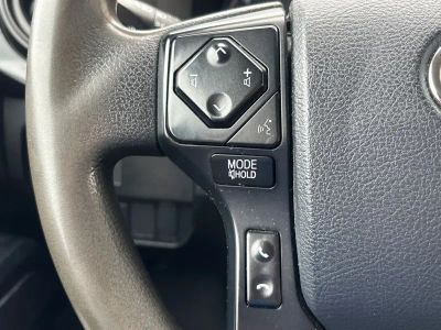 2020 Toyota Tacoma - Photo 17