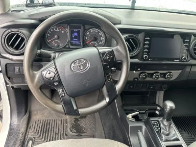 2020 Toyota Tacoma - Photo 2