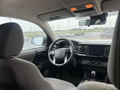 2020 Toyota Tacoma - Photo 24