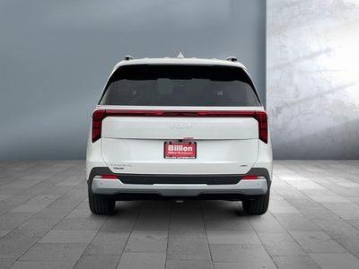 2026 Kia Carnival Hybrid — detail view