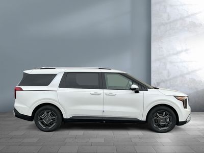 2026 Kia Carnival Hybrid — photo 7 view