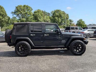 2017 Jeep Wrangler - Photo 6