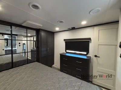 2025 Keystone Avalanche 380LT - Photo 20