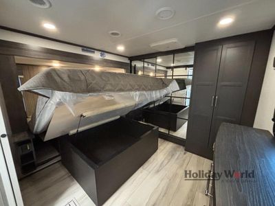2025 Keystone Avalanche 380LT - Photo 19