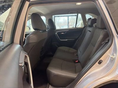 2024 Toyota RAV4 XLE - Photo 18