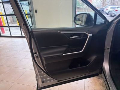 2024 Toyota RAV4 XLE - Photo 9