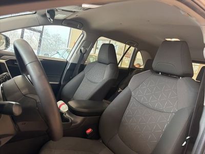 2024 Toyota RAV4 XLE - Photo 10