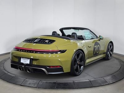 2026 Porsche 911 - Photo 7