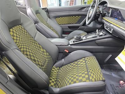2026 Porsche 911 - Photo 27