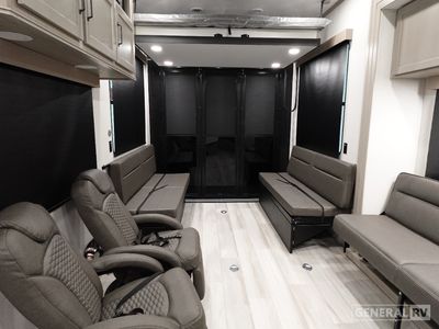 2026 Grand Design Momentum G-Class - Photo 5