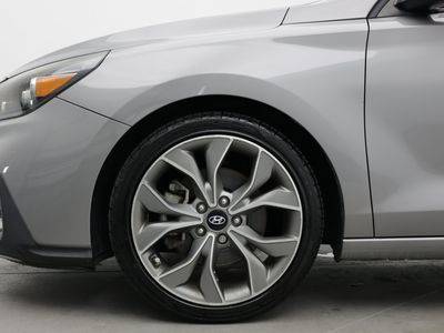2020 Hyundai Elantra GT — photo 9 view