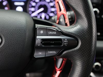 2020 Hyundai Elantra GT — photo 21 view