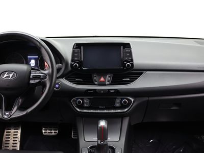 2020 Hyundai Elantra GT — photo 30 view