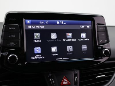2020 Hyundai Elantra GT — photo 18 view