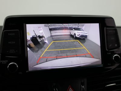 2020 Hyundai Elantra GT — photo 24 view