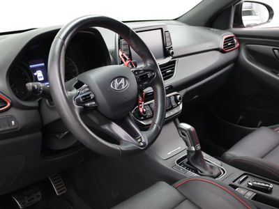 2020 Hyundai Elantra GT — photo 13 view