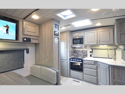 2025 Northwood Arctic Fox Edge - Photo 3