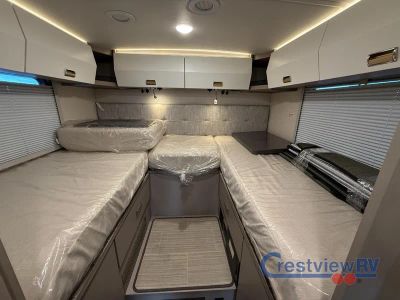 2027 Winnebago Navion - Photo 21