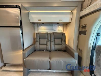 2027 Winnebago Navion - Photo 9