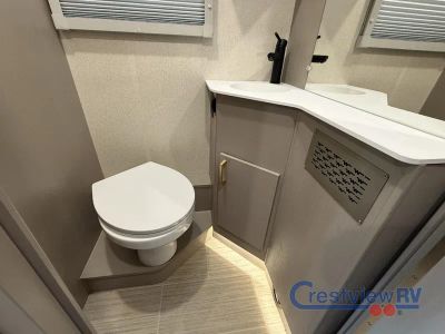 2027 Winnebago Navion - Photo 29
