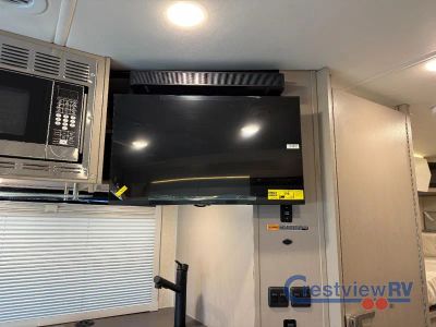 2027 Winnebago Navion - Photo 10