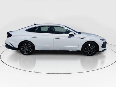2024 Hyundai Sonata - Photo 8