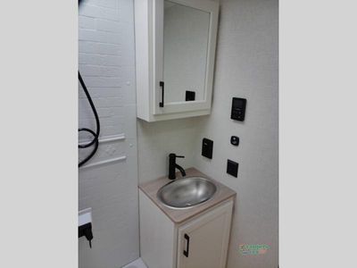 2026 Venture RV SportTrek Stinger Lite — photo 36 view