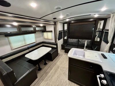 2020 Forest River Surveyor Legend - Photo 4