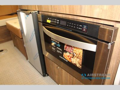 2026 Airstream Interstate - Photo 20