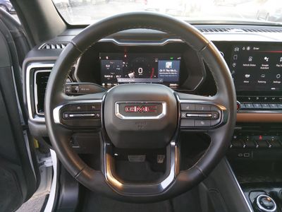 2024 GMC Canyon - Photo 12