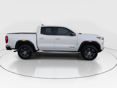 2024 GMC Canyon - Photo 8
